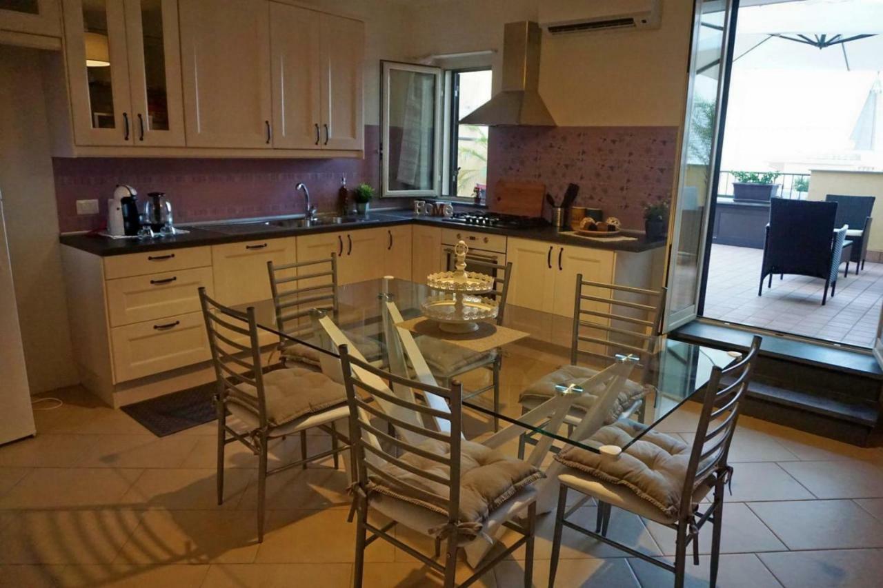 Lilly'S House Apartment Giardini Naxos Bagian luar foto